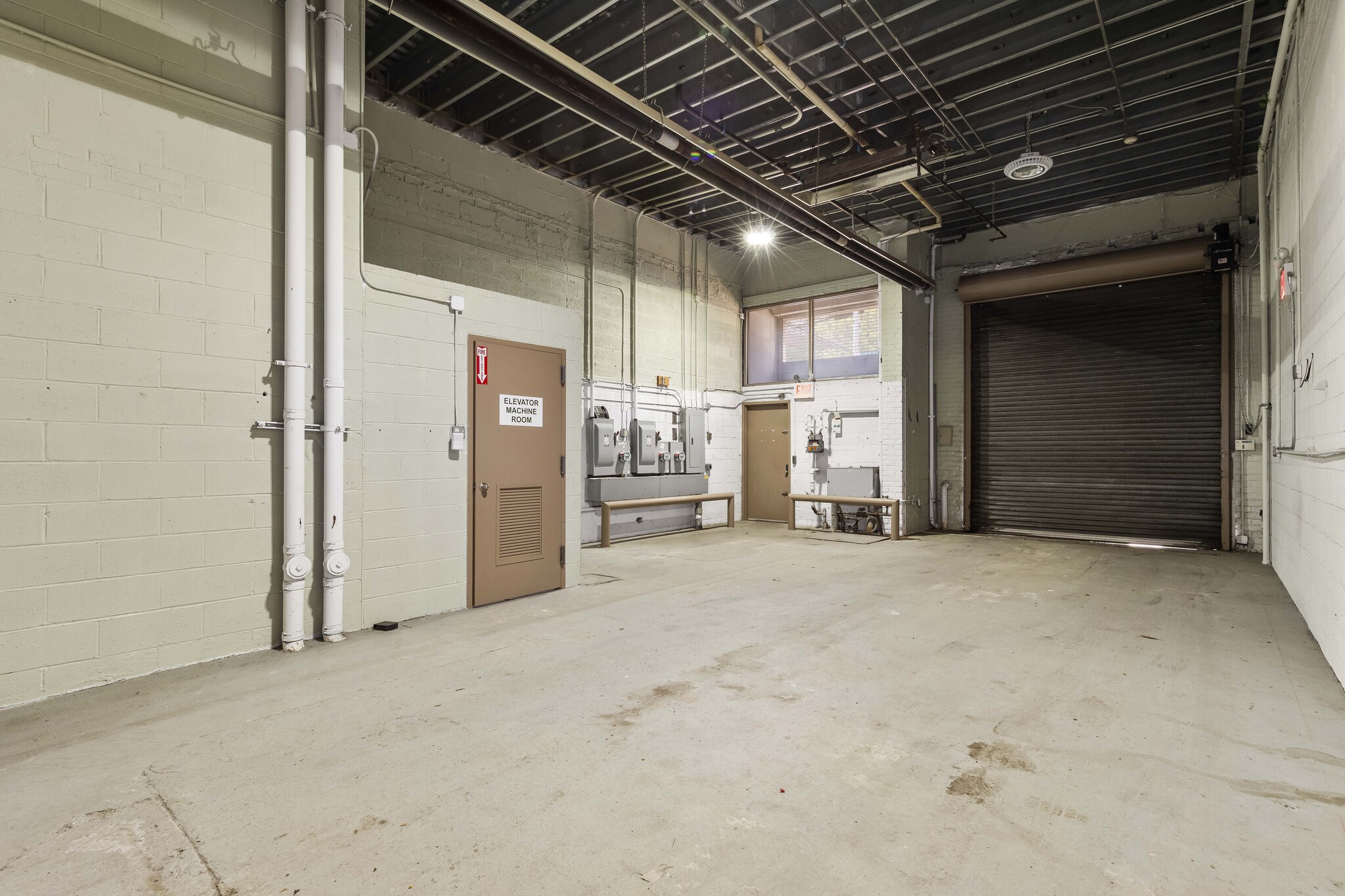 1219 37th Ave, Long Island City, NY for lease Interior Photo- Image 1 of 21