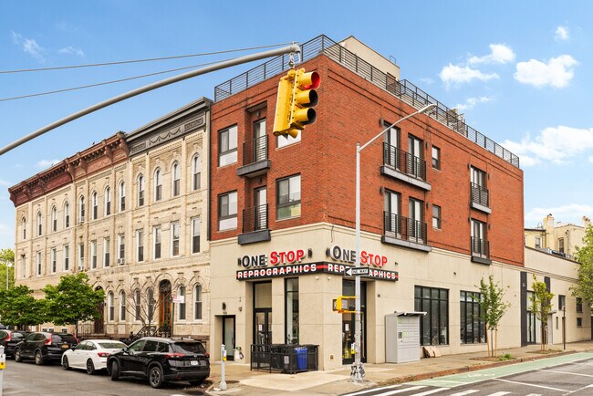 More details for 158 Newton St, Brooklyn, NY - Multifamily for Sale