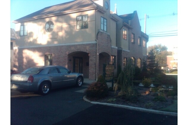 263 Washington Ave, Dumont, NJ à louer - Photo du bâtiment - Image 3 de 4