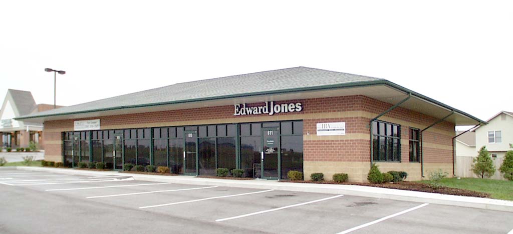 611-617 Salt Lick Rd, Saint Peters, MO for lease Building Photo- Image 1 of 15