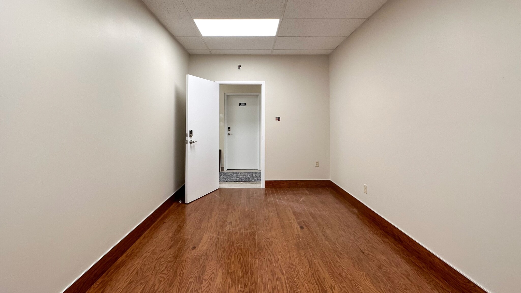 210 Pomeroy Ave, Meriden, CT for lease Interior Photo- Image 1 of 11