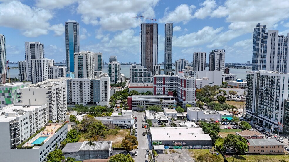 133 NE 24th St, Miami, FL à vendre - Photo du bâtiment - Image 2 de 9