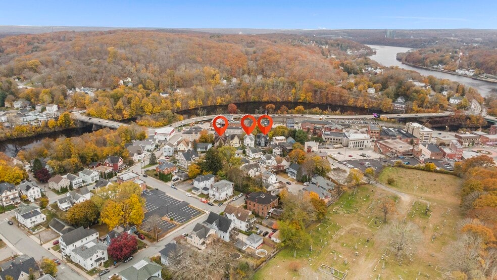 Cliff Street Portfolio portfolio of 4 properties for sale on LoopNet.ca - Building Photo - Image 1 of 30