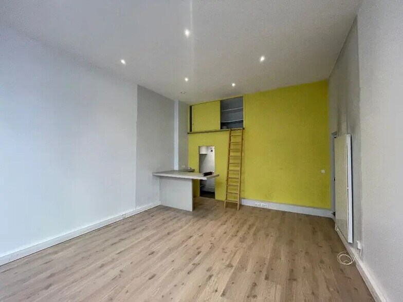 4 Rue Joannès Drevet, Lyon for lease - Interior Photo - Image 2 of 5