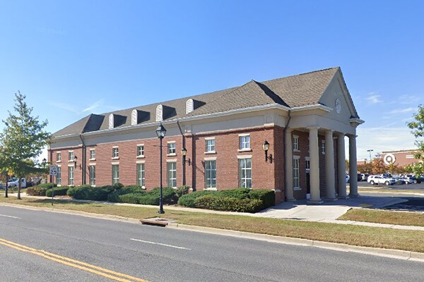 28575 Marlboro Ave, Easton, MD à vendre - Photo du bâtiment - Image 2 de 4