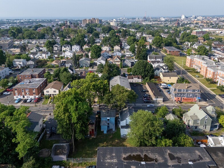 37-39 Granfield Ave, Bridgeport, CT for sale - Aerial - Image 2 of 6