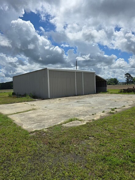 2751-2783 Joe Brown Hwy N, Chadbourn, NC à louer - Photo du bâtiment - Image 1 de 10