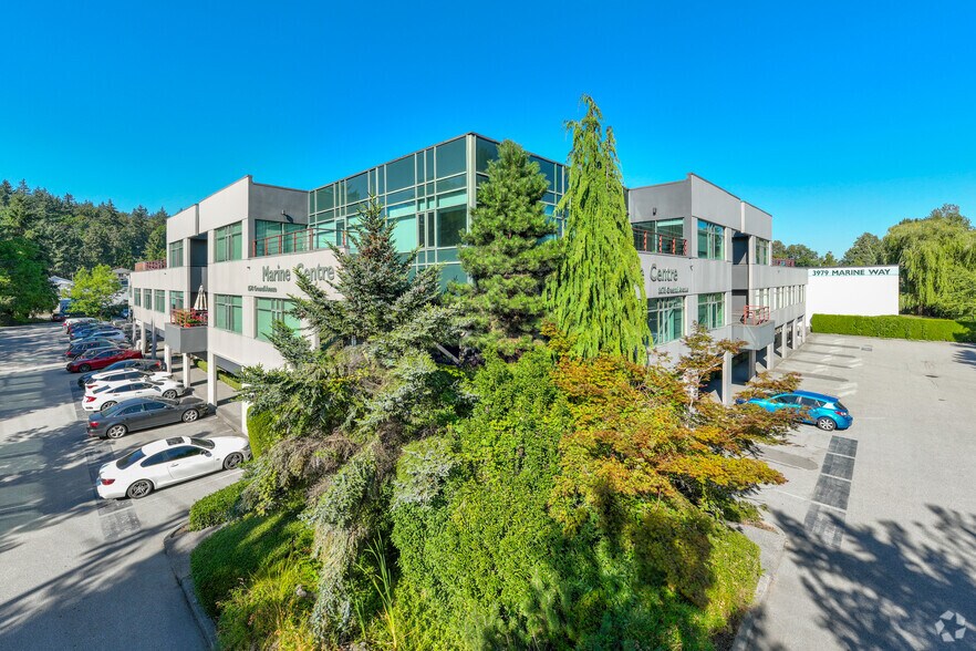 8678 Greenall Ave, Burnaby, BC à vendre - Photo du bâtiment - Image 2 de 10