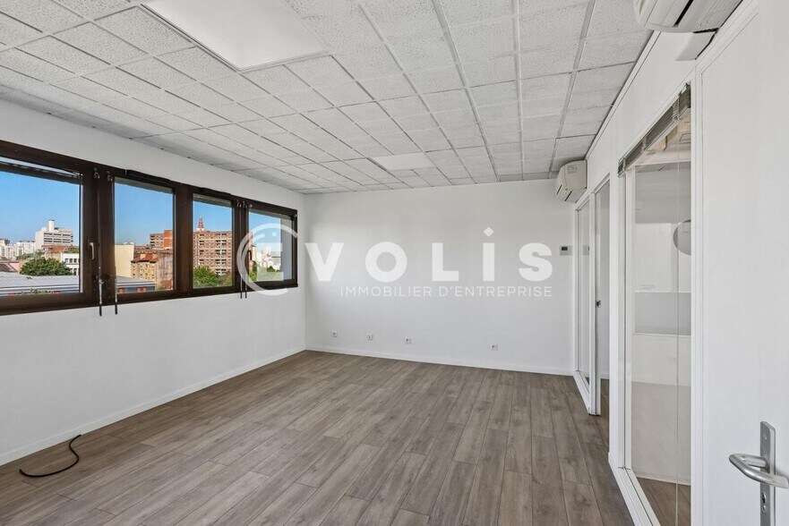 Bureau dans Ivry-sur-Seine à louer - Photo intérieure - Image 3 de 15