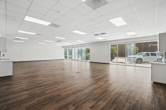 3569 Business Center Dr, Pearland, TX for lease Interior Photo- Image 2 of 6