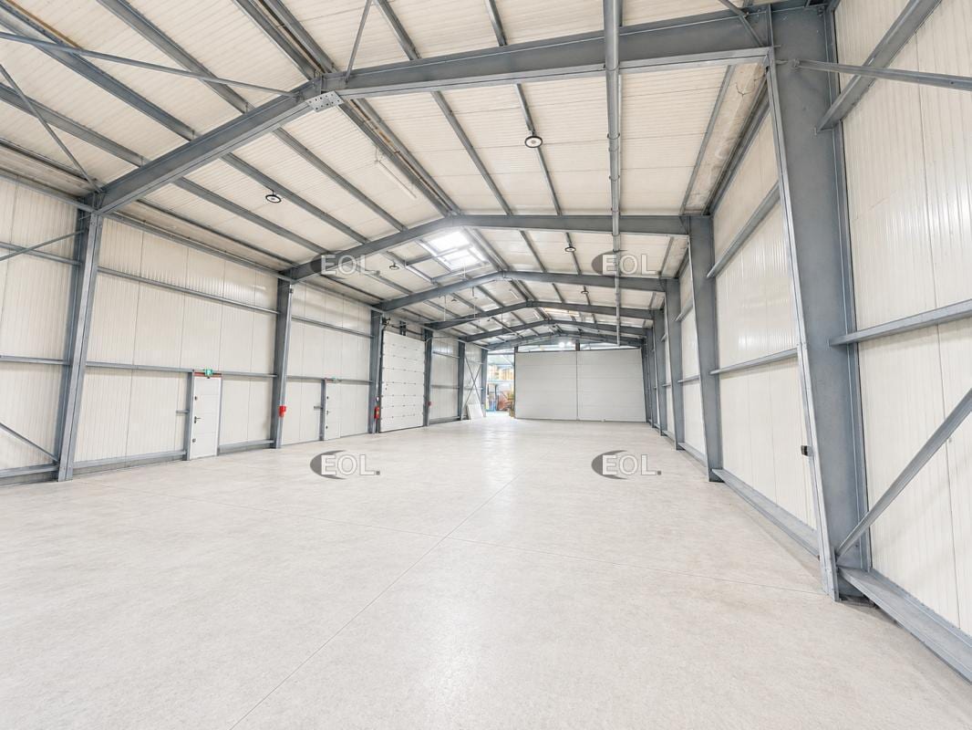 Flex in Gardanne for lease Interior Photo- Image 1 of 5