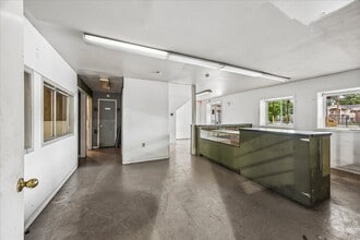 7001 Lyons Ave, Houston, TX for sale Interior Photo- Image 1 of 7