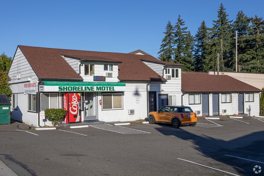 16526 Aurora Ave N, Shoreline, WA for sale - Primary Photo - Image 1 of 4