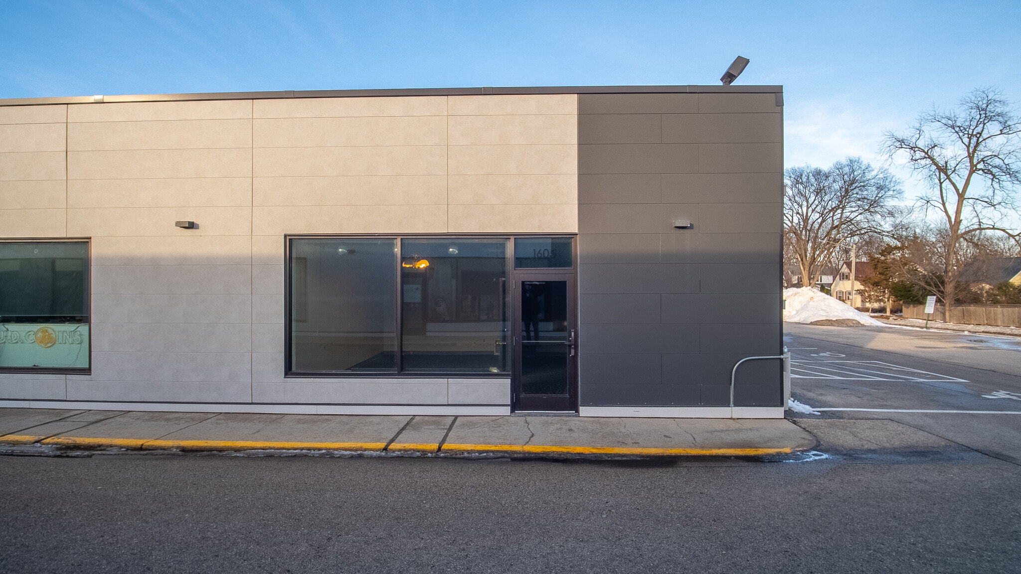 115 16th Ave NW, Rochester, MN for lease Interior Photo- Image 1 of 4