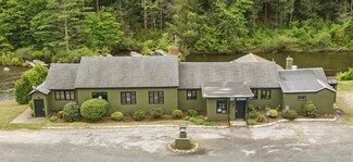 Plus de détails pour 200 Worthington Rd, Huntington, MA - Commerce de détail à vendre