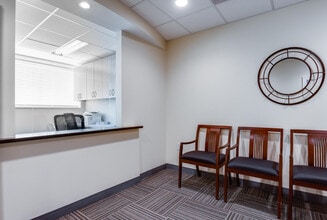 3541-3543 W Braddock Rd, Alexandria, VA for lease Interior Photo- Image 1 of 16