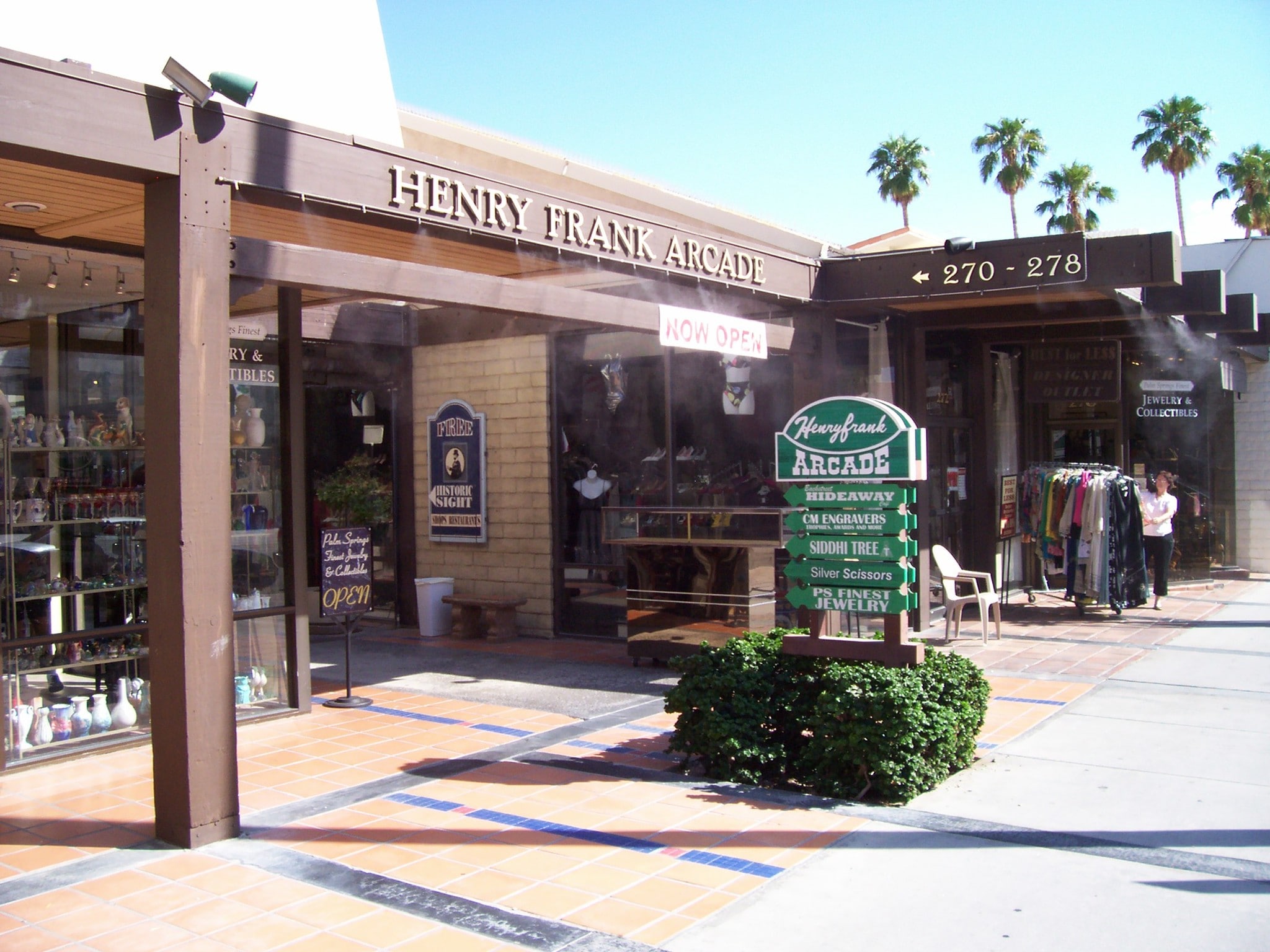 266-278 N Palm Canyon Dr, Palm Springs, CA for lease Primary Photo- Image 1 of 9