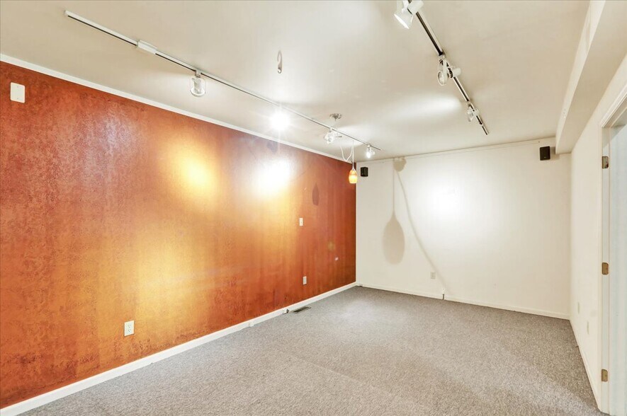 5 Old Wernersville Rd, Sinking Spring, PA à louer - Photo du bâtiment - Image 2 de 17