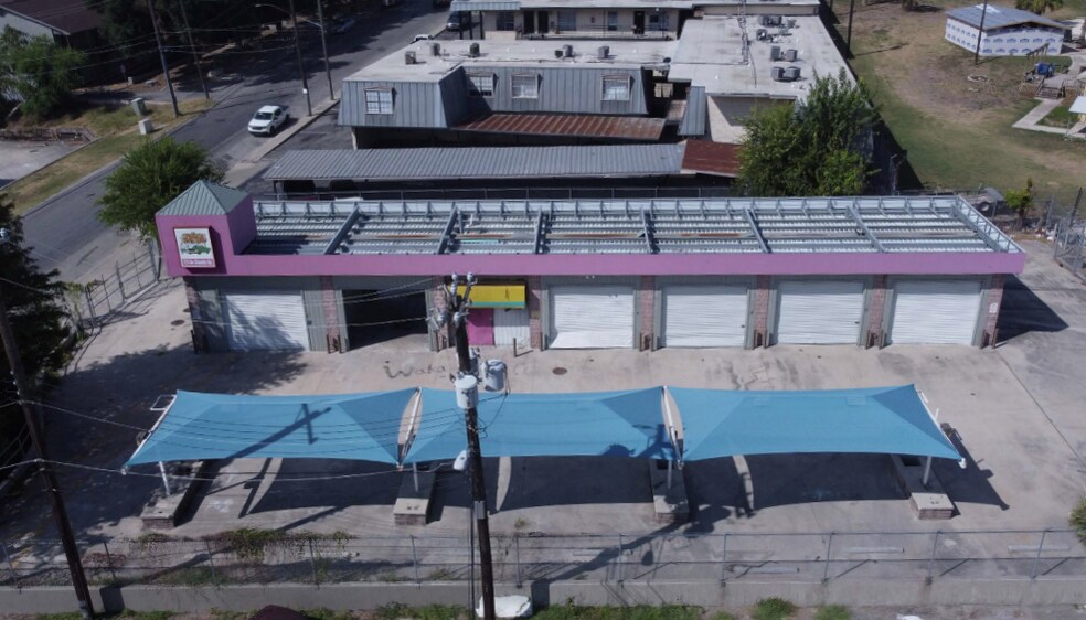 125 De Chantle Dr, San Antonio, TX à louer - Photo du bâtiment - Image 2 de 5