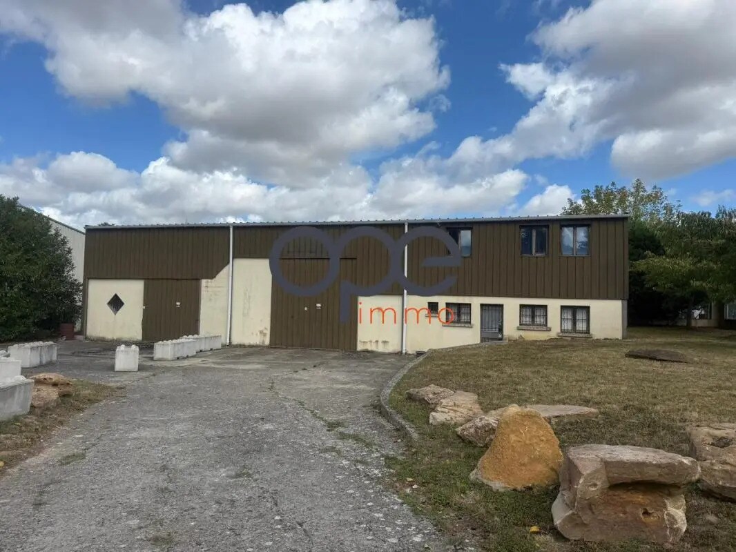 Flex in Ennery for lease Building Photo- Image 1 of 12