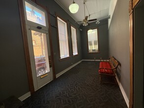 200 W Main St, Ardmore, OK à louer Photo intérieure- Image 2 de 7