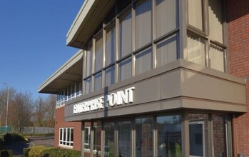 Altrincham Rd, Manchester à louer Photo du bâtiment- Image 1 de 6