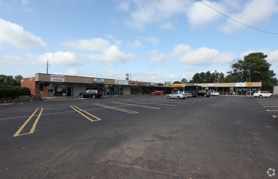 1761-1787 Columbia Dr, Decatur, GA for lease - Primary Photo - Image 1 of 4