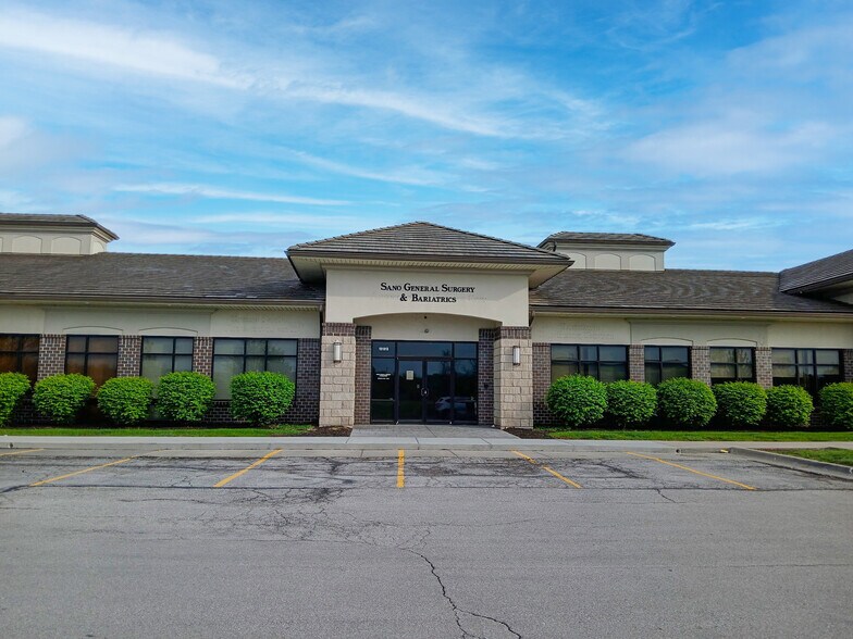 19101 E Valley View Pky, Independence, MO for lease - Building Photo - Image 1 of 2