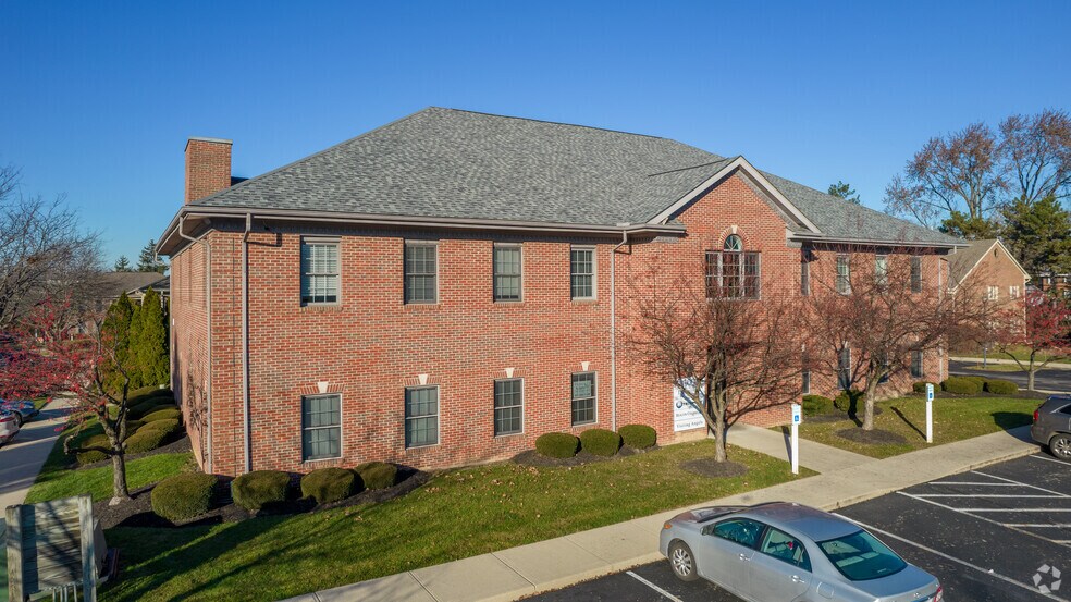 100 Dorchester Sq, Westerville, OH à louer - Photo principale - Image 1 de 11