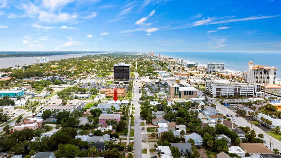 25 Unit Multi-Family Portfolio Daytona B portfolio of 3 properties for sale on LoopNet.ca - Building Photo - Image 1 of 10