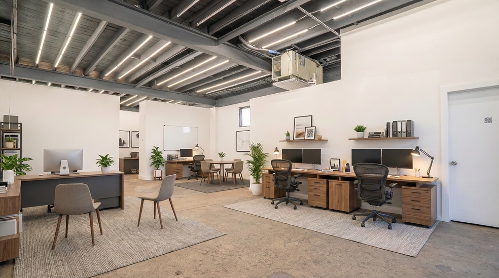 230 NW 71st St, Miami, FL for lease - Building Photo - Image 2 of 13