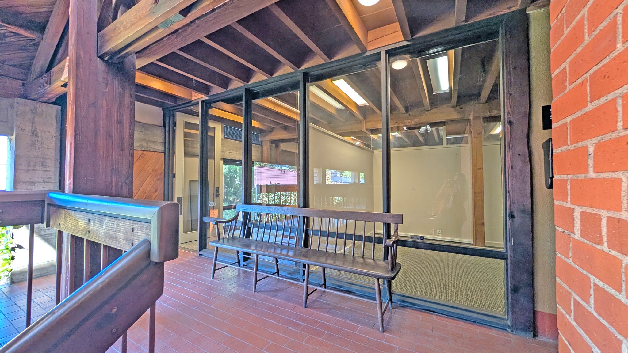 829 De la Vina St, Santa Barbara, CA for lease Interior Photo- Image 1 of 8