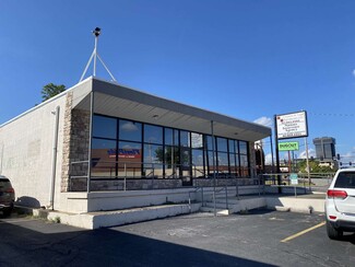 Plus de détails pour 1232 E Trafficway, Springfield, MO - Vente au détail à vendre