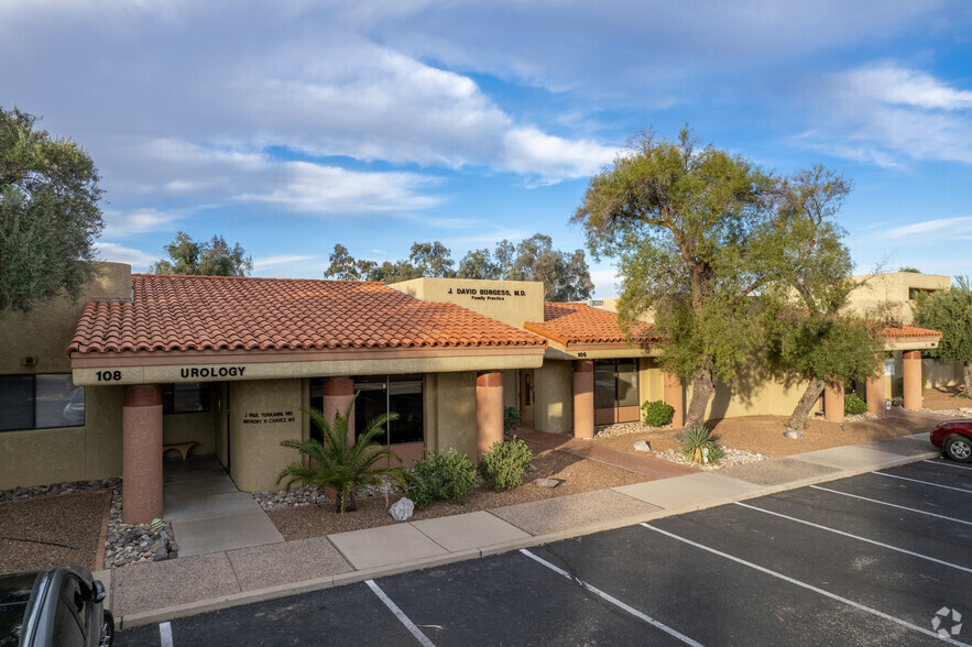 5240 E Knight Dr, Tucson, AZ à vendre - Photo principale - Image 1 de 11