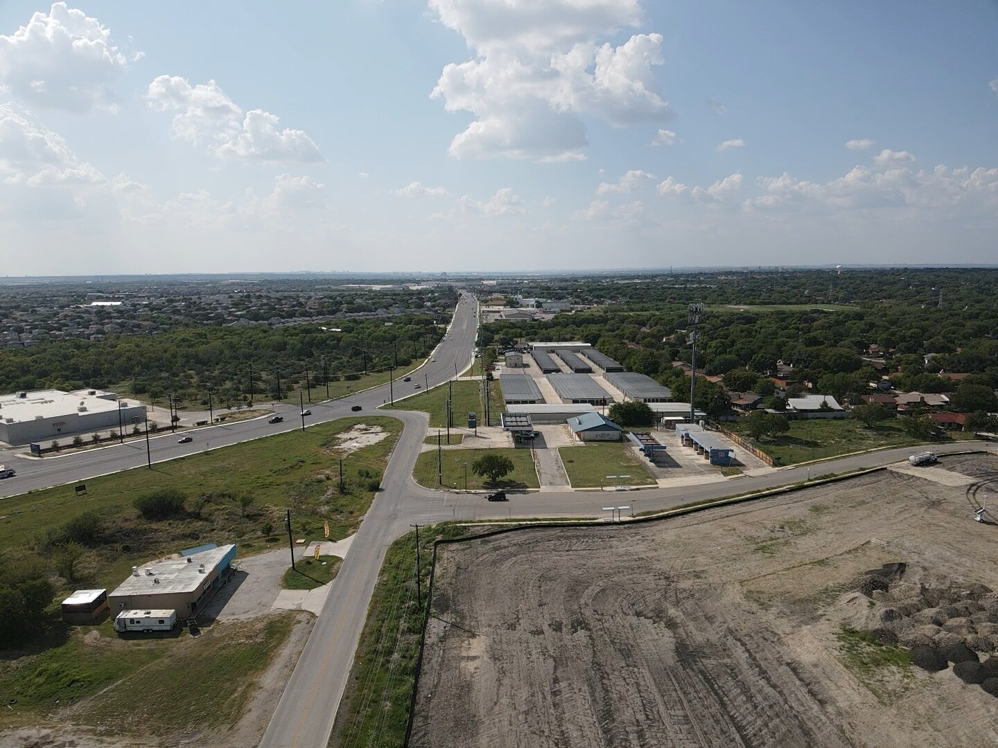 7411 Glen Mont Dr, San Antonio, TX à vendre Photo principale- Image 1 de 18