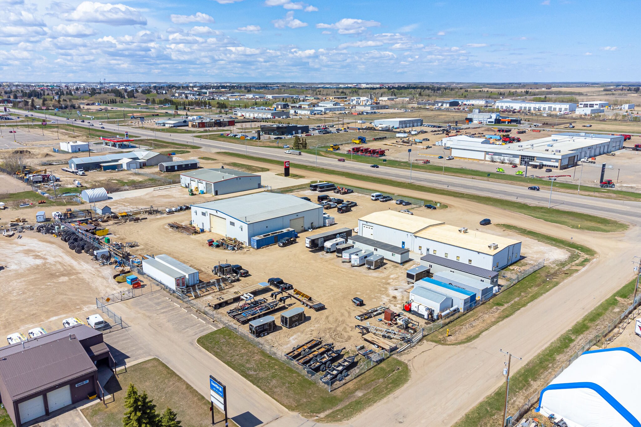 3701 44 Street St, Lloydminster, SK for sale Primary Photo- Image 1 of 1