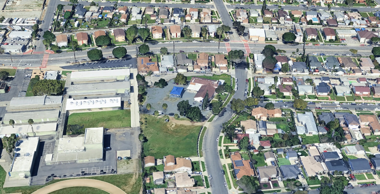 109 S Aprilia Ave, Compton, CA à vendre Photo du bâtiment- Image 1 de 5