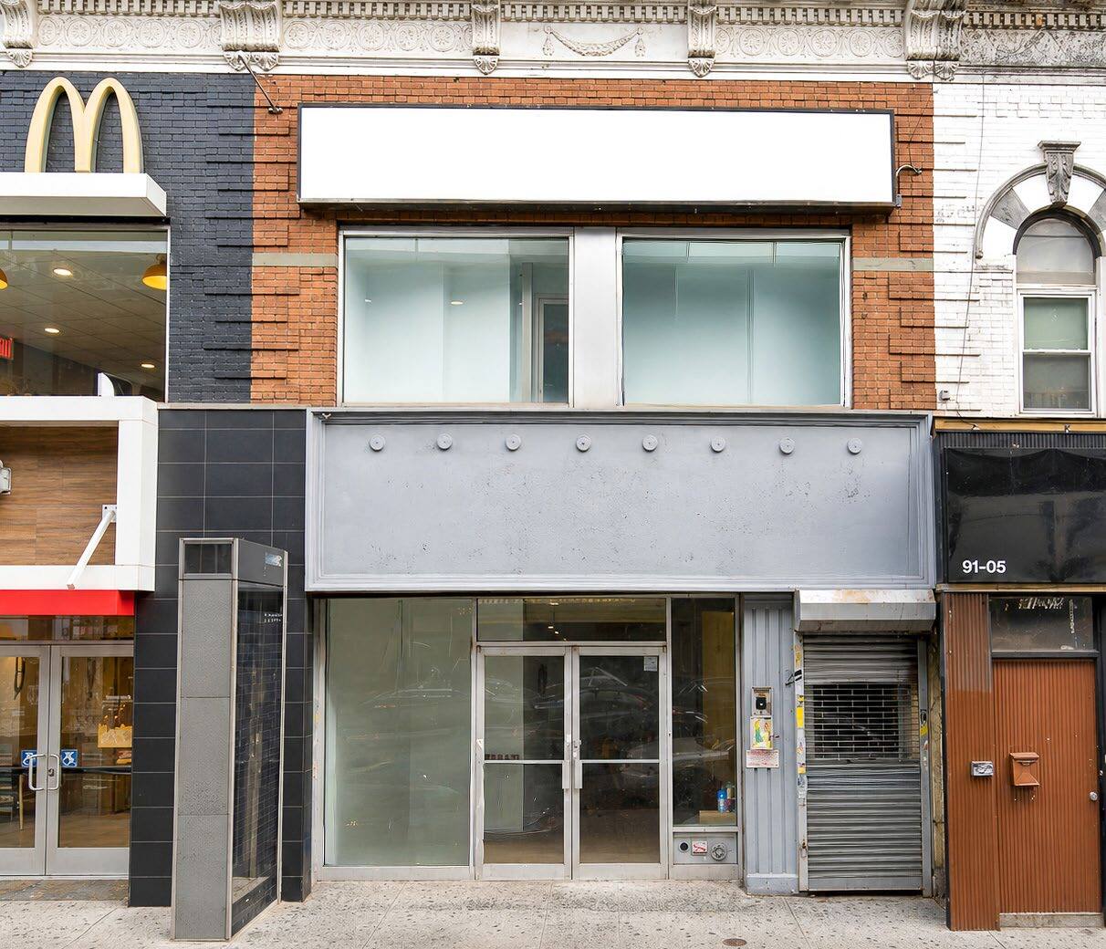 9103 Jamaica Ave, Woodhaven, NY à louer Photo principale- Image 1 de 2