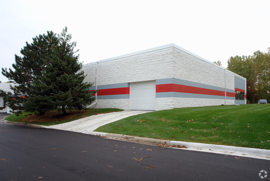 2357 Ventura Dr, Woodbury, MN for lease - Building Photo - Image 3 of 3