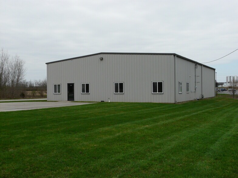1200 NW N St, Richmond, IN à louer - Photo du bâtiment - Image 3 de 19