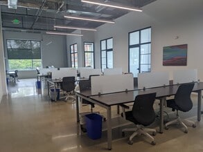 12358 Parklawn Dr, North Bethesda, MD à louer Photo intérieure- Image 2 de 3