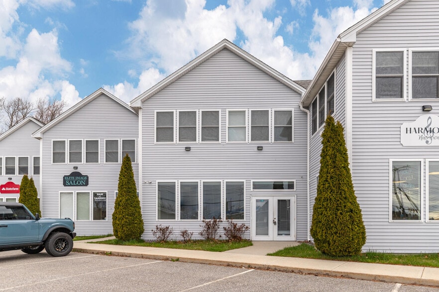 12-16 New Zealand Rd, Seabrook, NH for lease - Building Photo - Image 2 of 11