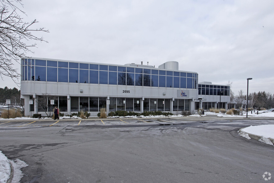 2695 N Sheridan Way, Mississauga, ON for lease - Building Photo - Image 3 of 4