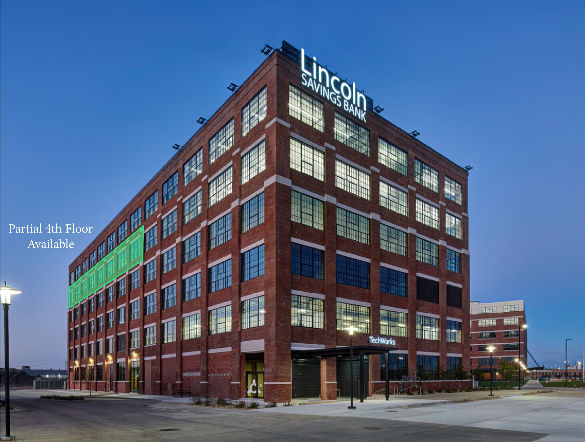 360 Westfield Ave, Waterloo, IA à louer Photo du bâtiment- Image 1 de 4