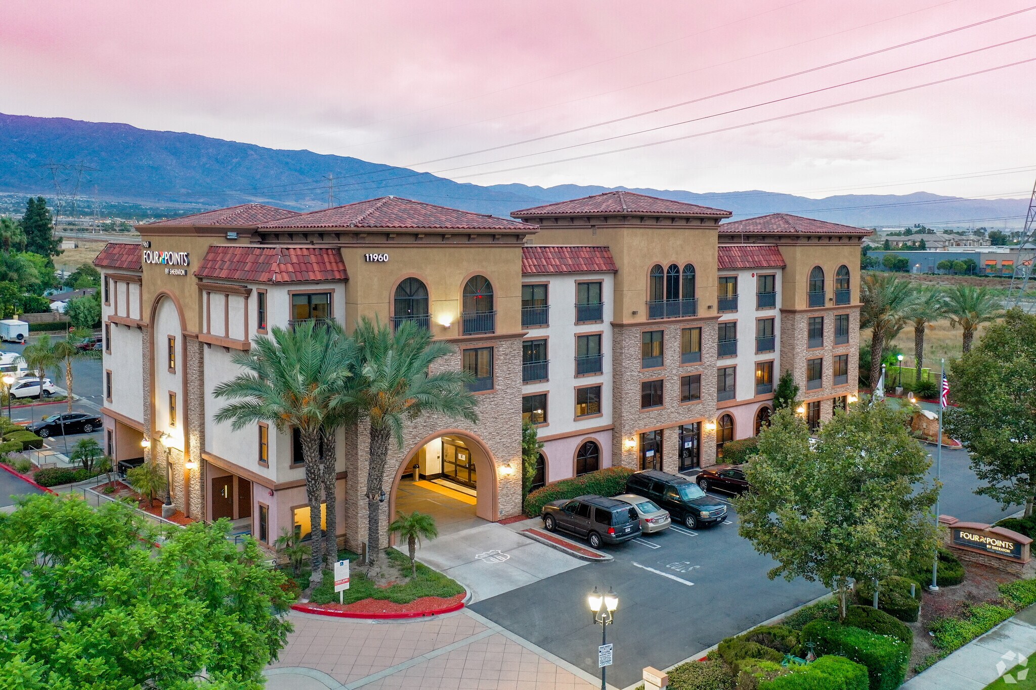 11910-11960 Foothill Blvd, Rancho Cucamonga, CA à louer Photo du bâtiment- Image 1 de 13