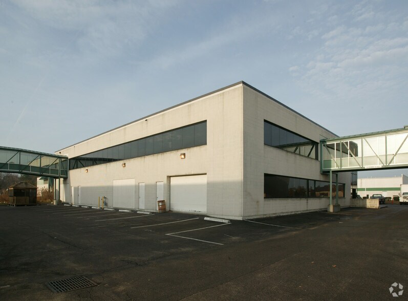 831 Seahawk Cir, Virginia Beach, VA à louer - Photo du bâtiment - Image 2 de 6