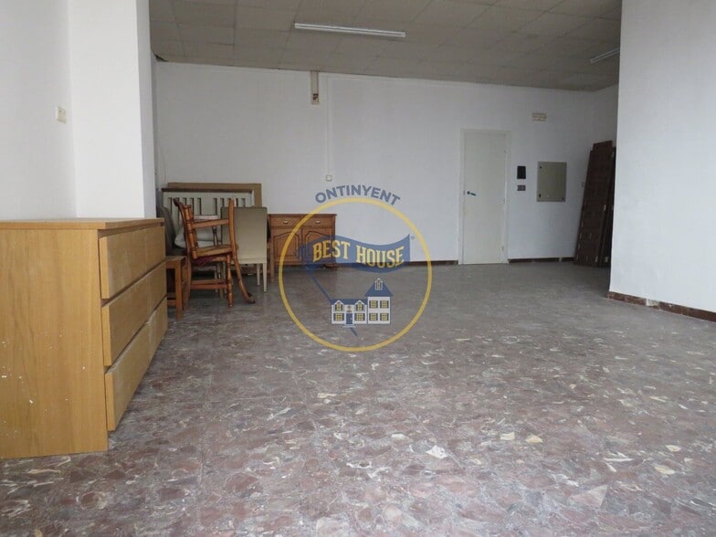 Retail in Ontinyent, Valencia for lease - Building Photo - Image 2 of 6