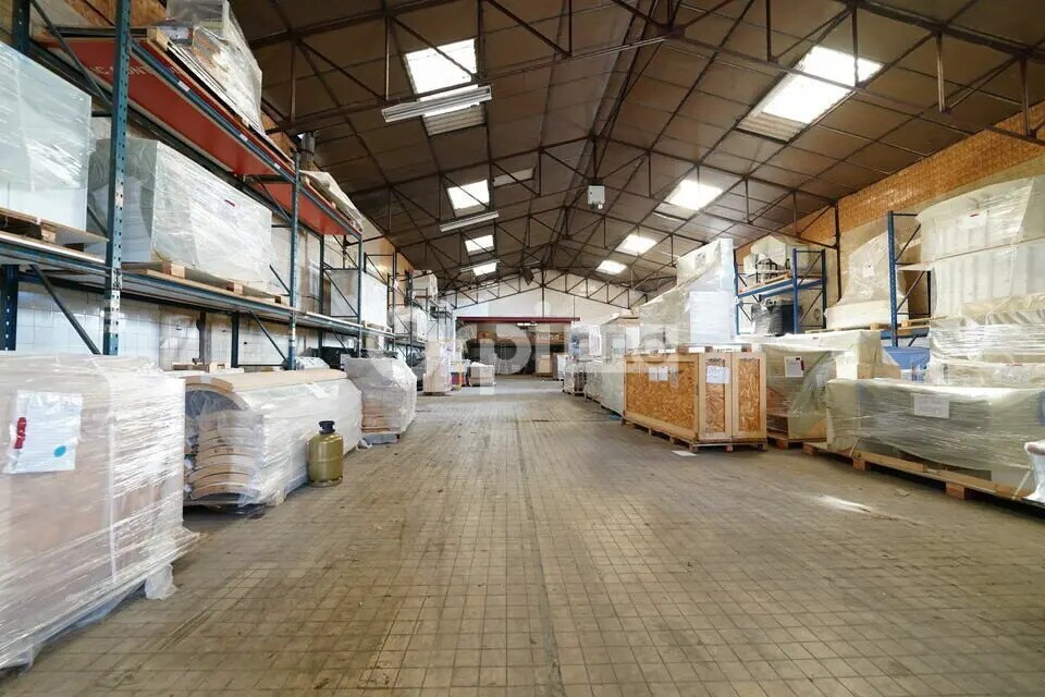 Flex in Saint-Bonnet-de-Mure for sale Interior Photo- Image 1 of 12