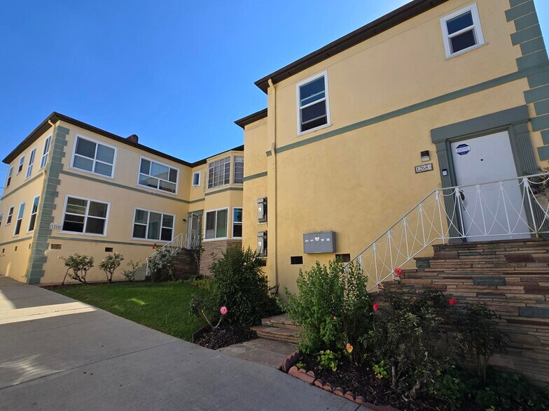 1268 Queen Anne Pl, Los Angeles, CA à vendre - Photo du bâtiment - Image 3 de 10