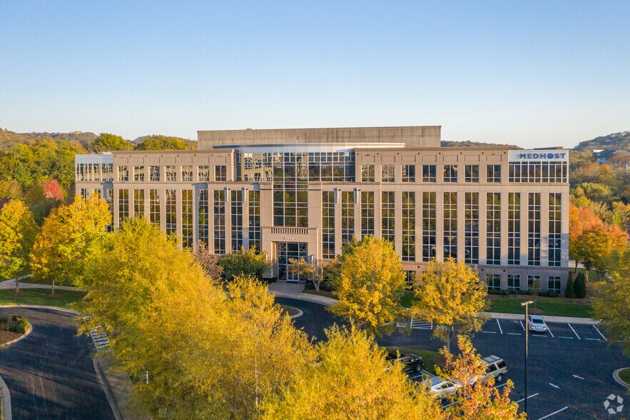 6550 Carothers Pky, Franklin, TN à louer - Photo du bâtiment - Image 2 de 20